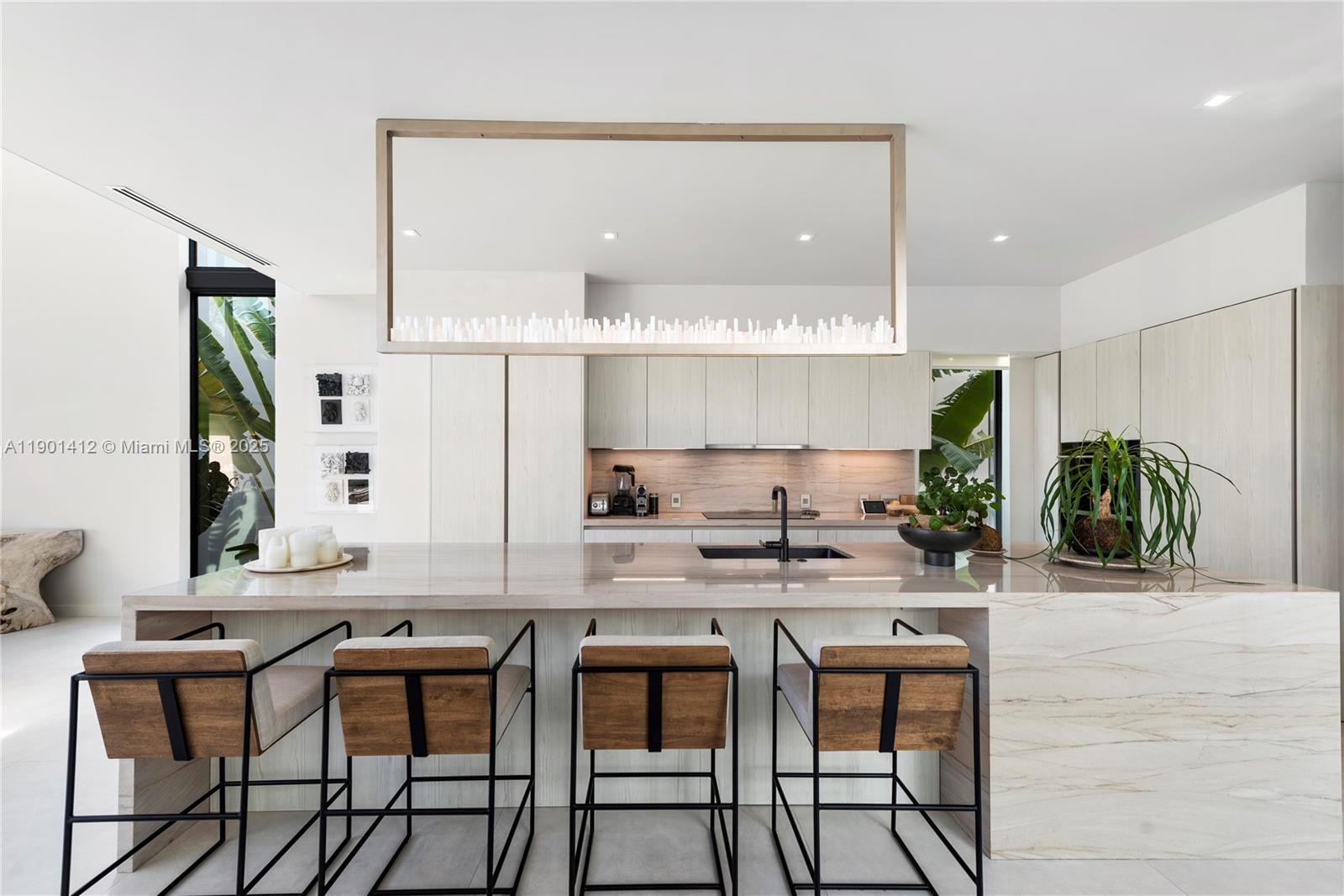 BELLE MEADE 1ST ADDN - Residential Lease