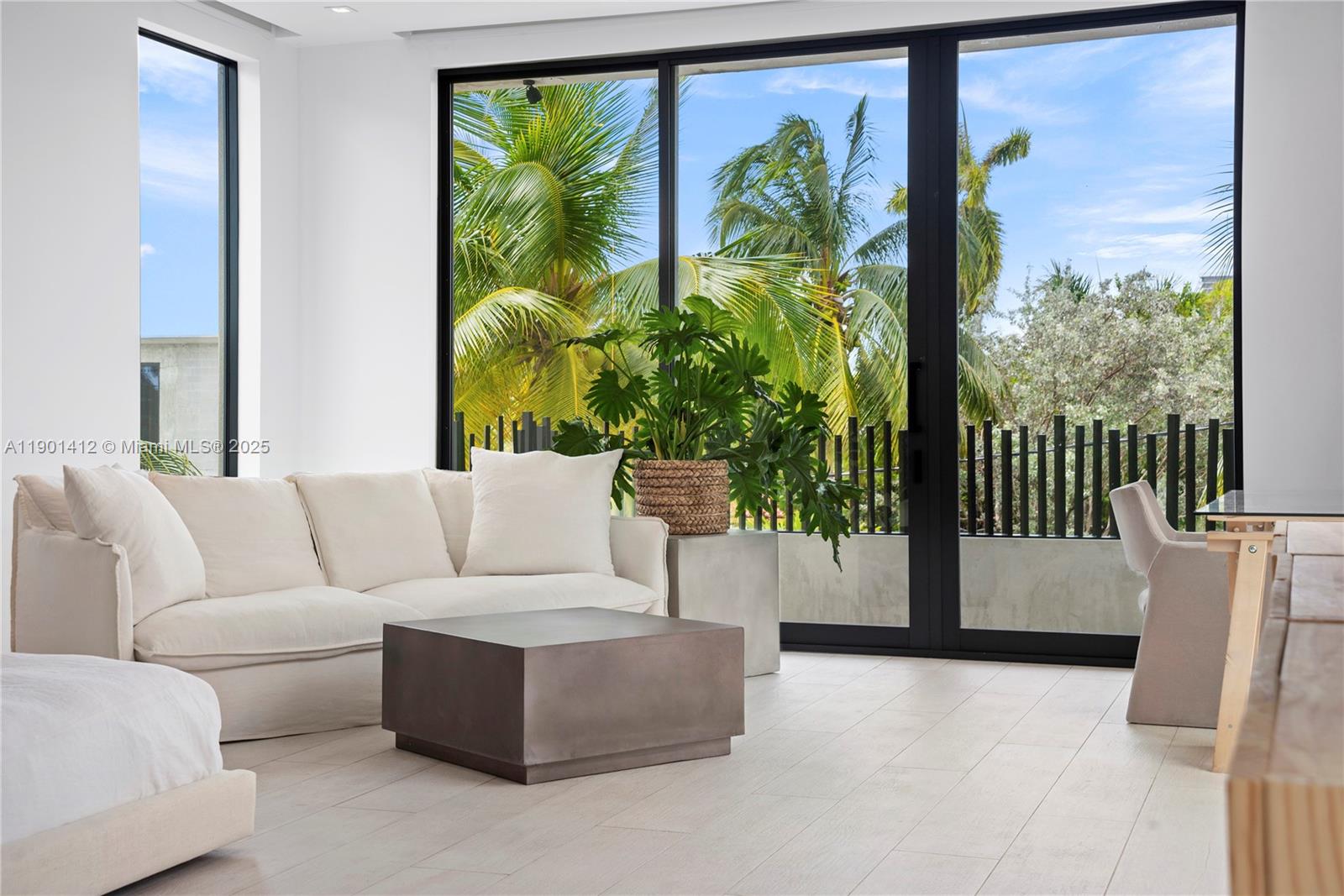 BELLE MEADE 1ST ADDN - Residential Lease