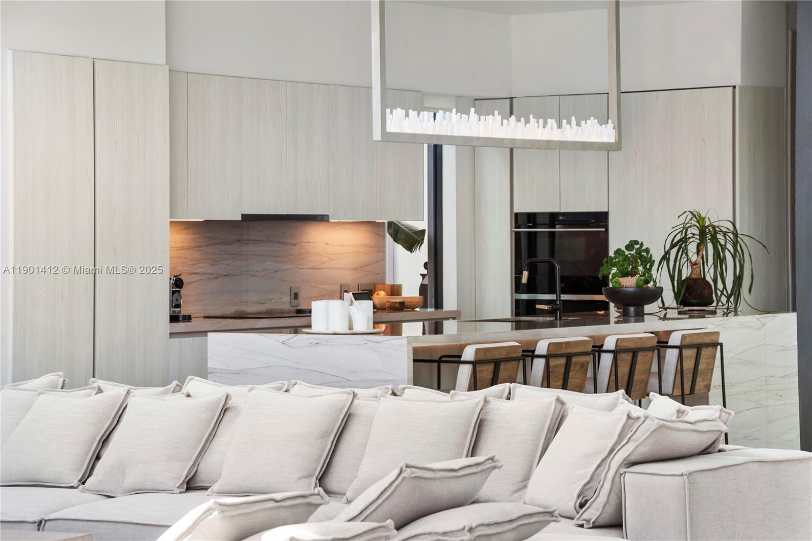 BELLE MEADE 1ST ADDN - Residential Lease