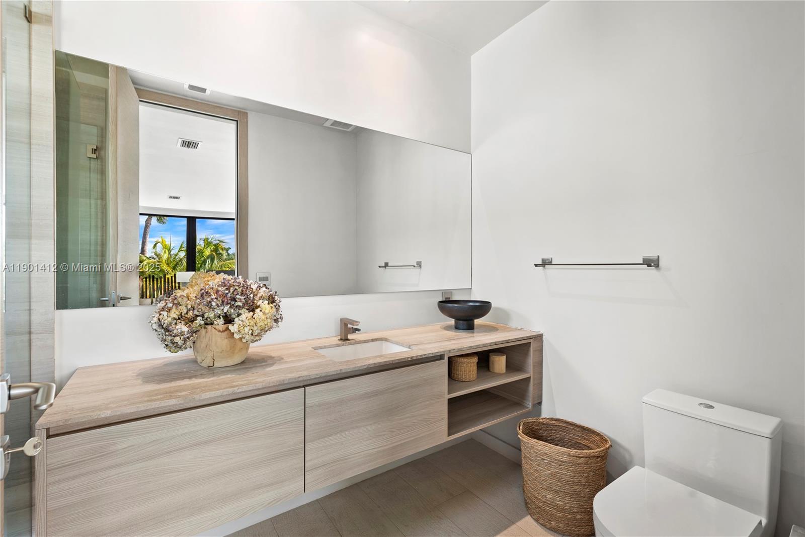 BELLE MEADE 1ST ADDN - Residential Lease