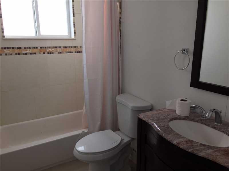 RIVERSIDE CONDO - Residential Lease