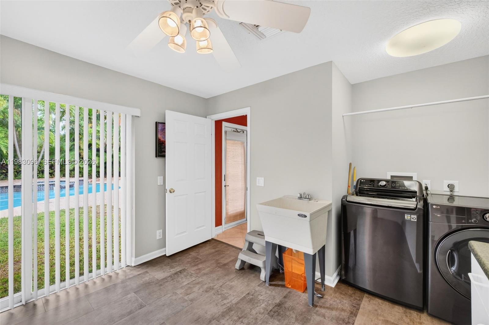 Grand Palms - Residential