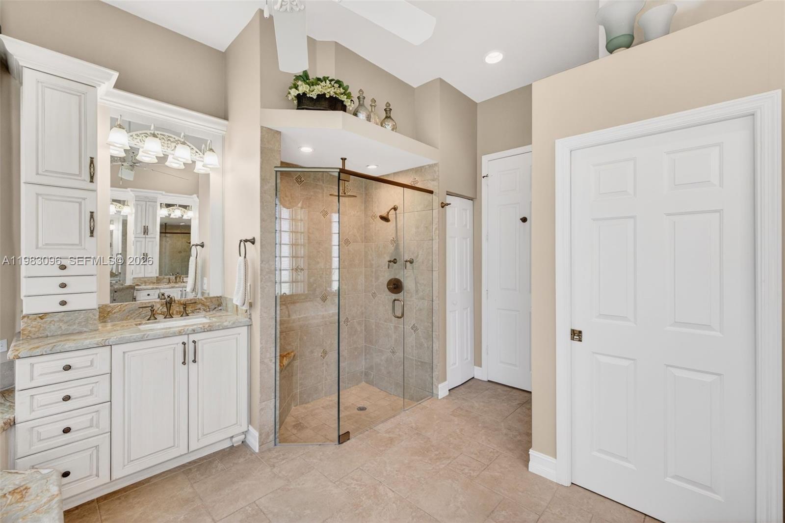 Grand Palms - Residential