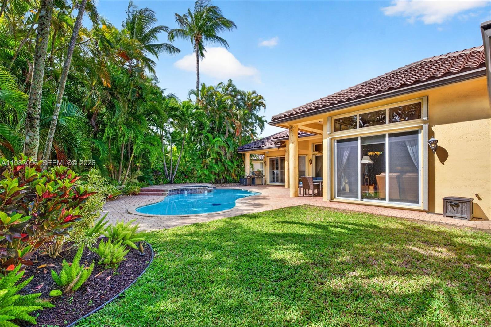 Grand Palms - Residential