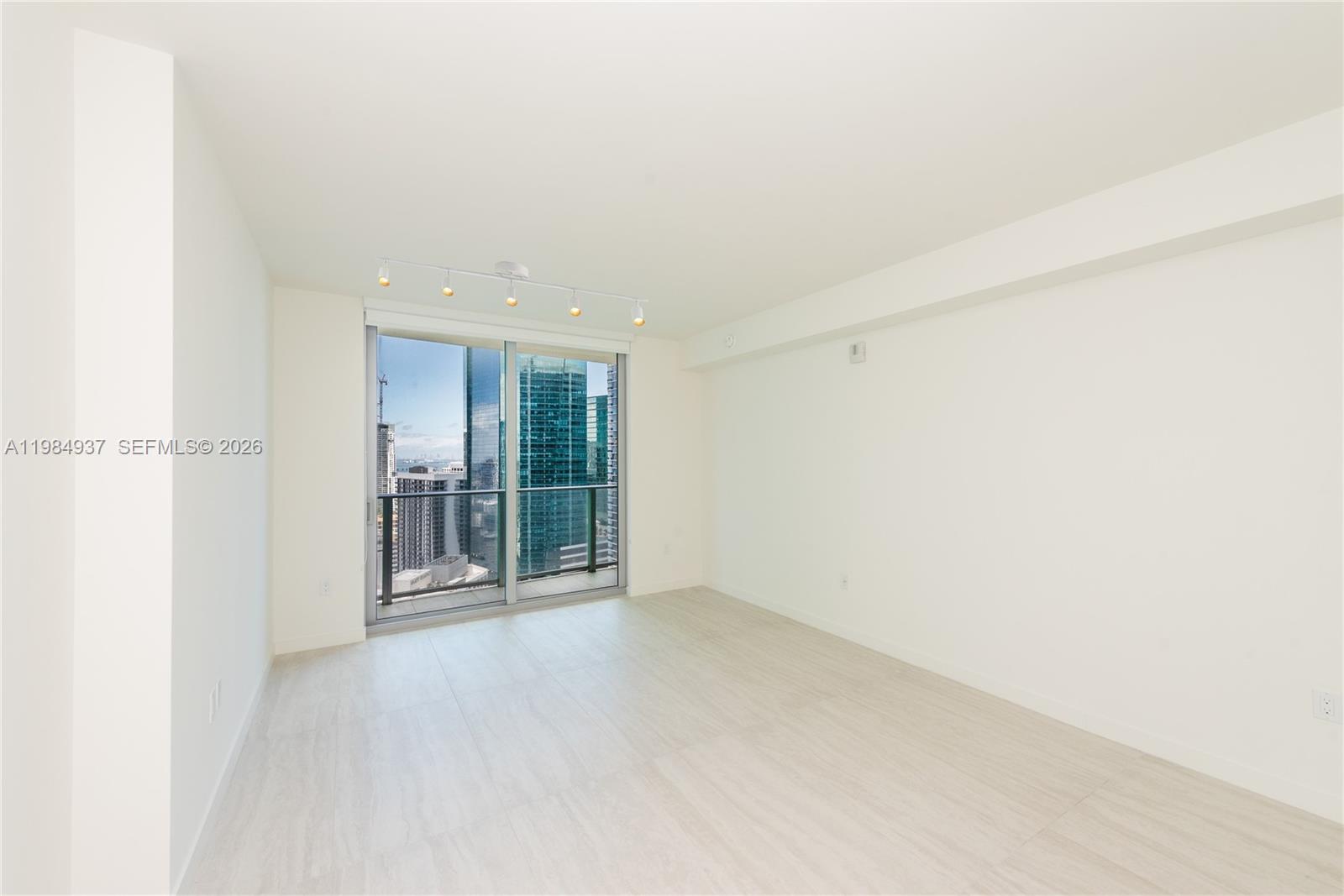 77 SE 5th Street 4004