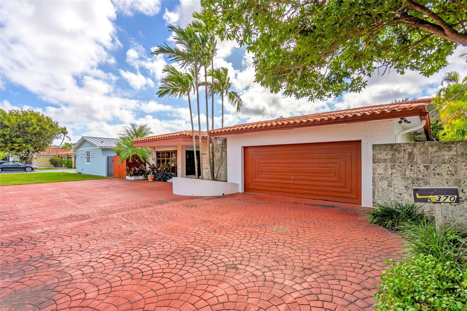 LAKE CATALINA - Residential