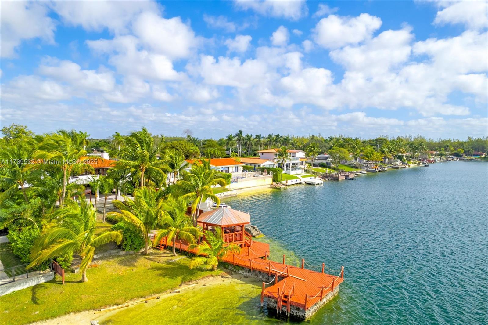 LAKE CATALINA - Residential