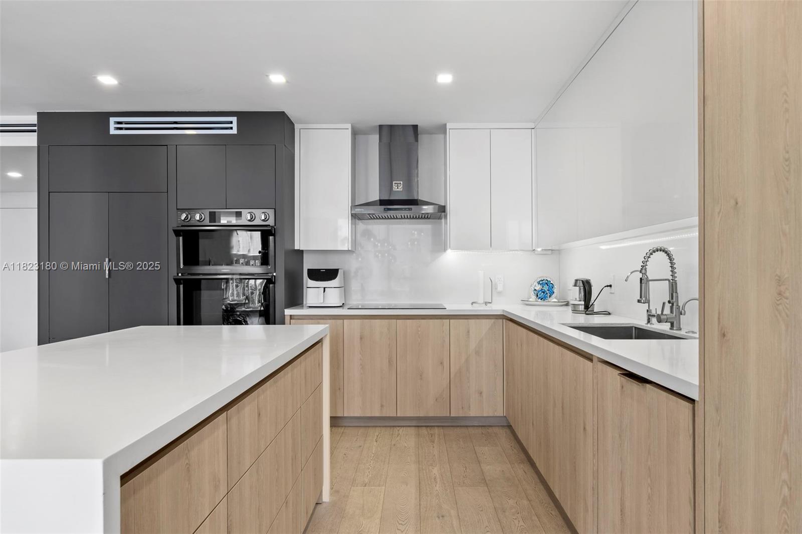 CARAVELLE CONDO - Residential Lease