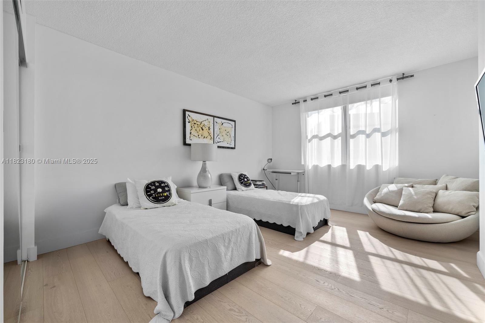 CARAVELLE CONDO - Residential Lease