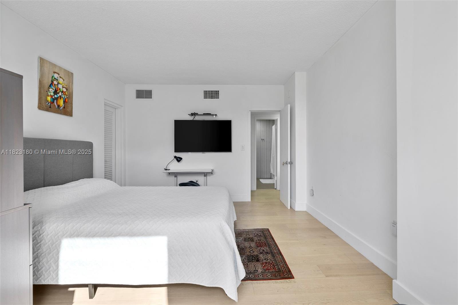 CARAVELLE CONDO - Residential Lease