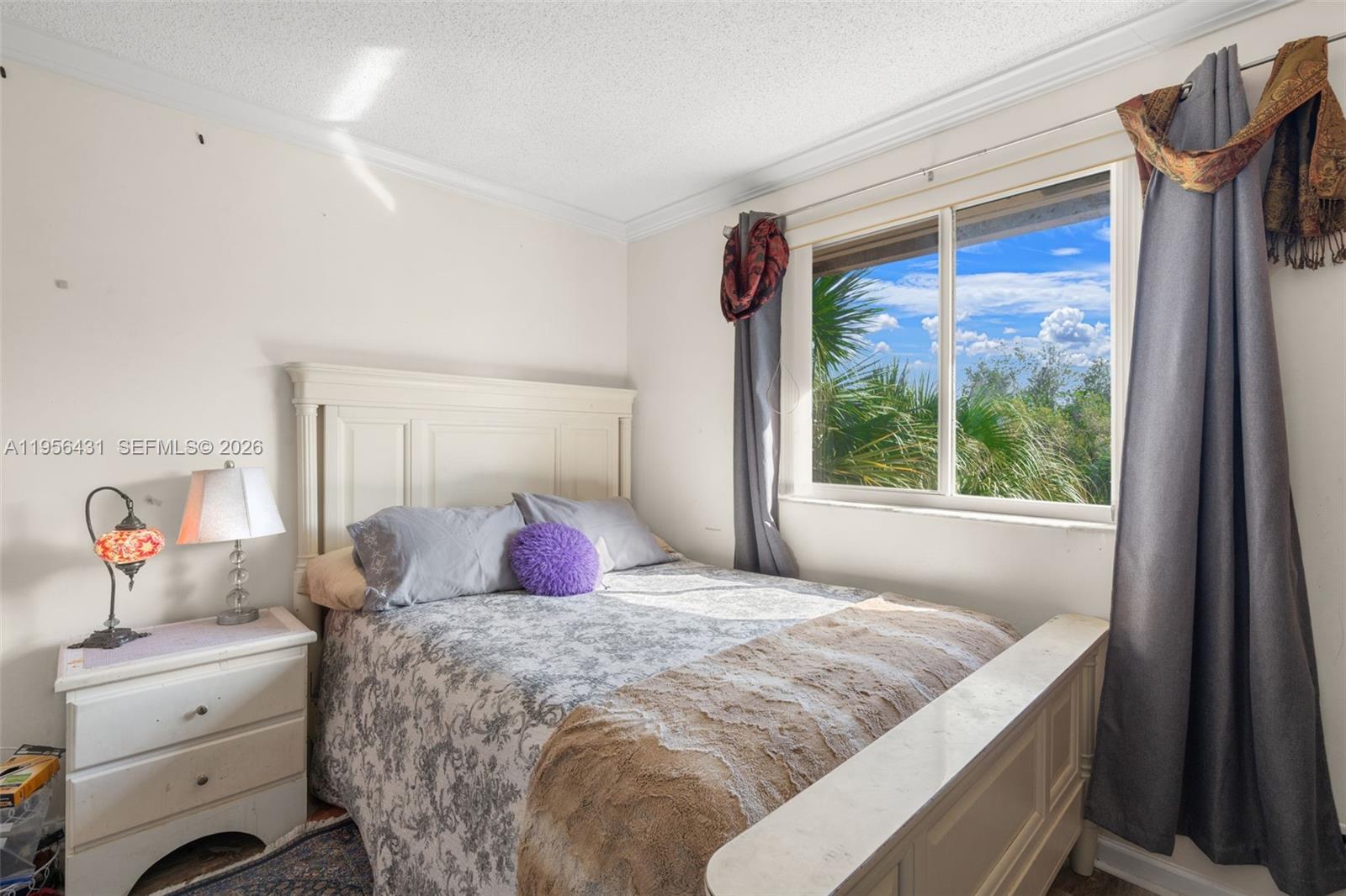 TARA II CONDO - Residential