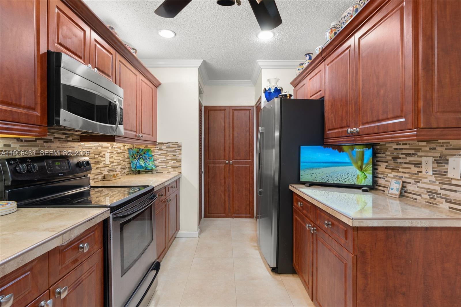 TARA II CONDO - Residential