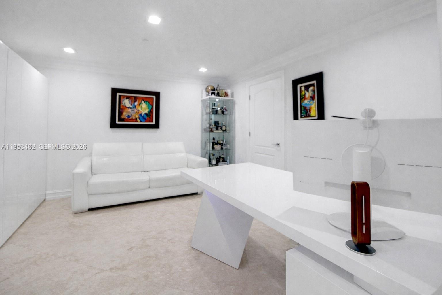 VILLAS OF POSITANO CONDO - Residential