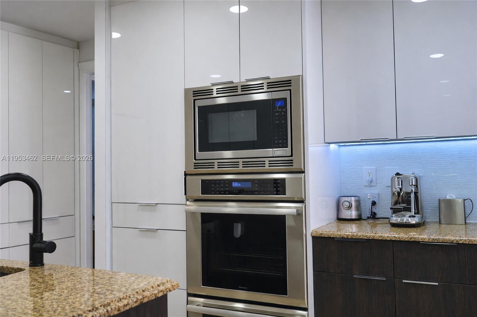 VILLAS OF POSITANO CONDO - Residential