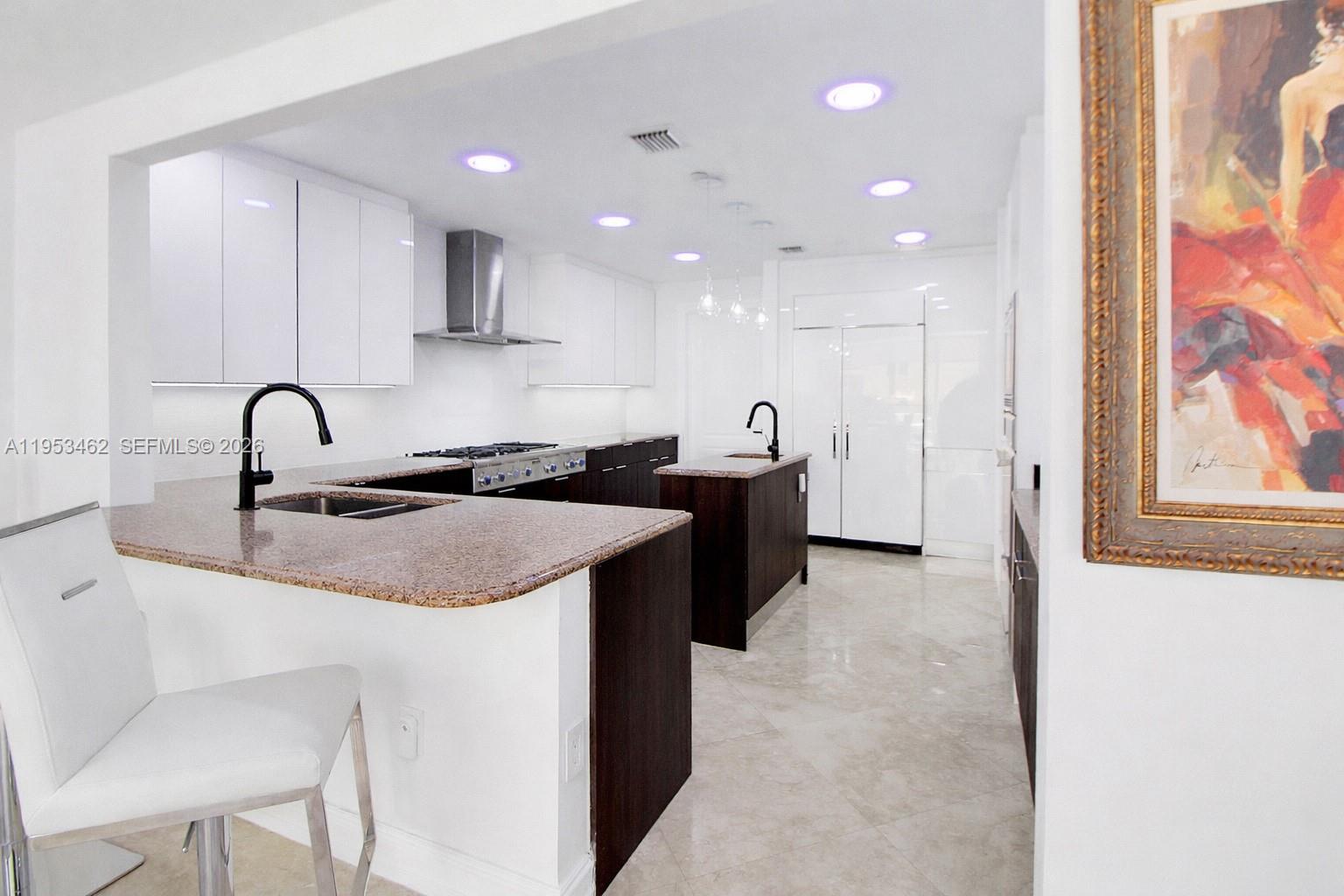 VILLAS OF POSITANO CONDO - Residential