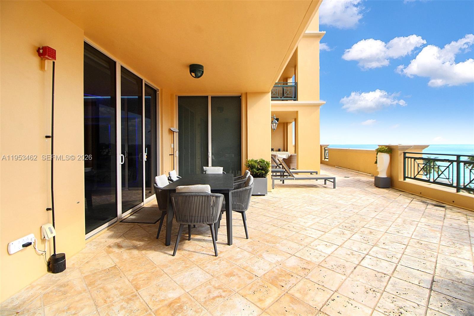 VILLAS OF POSITANO CONDO - Residential