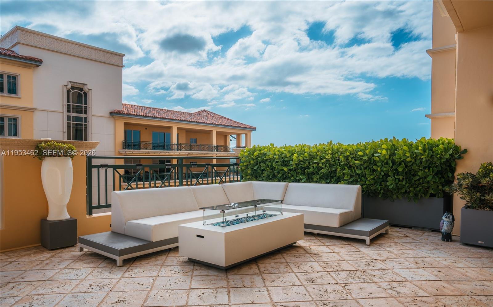 VILLAS OF POSITANO CONDO - Residential