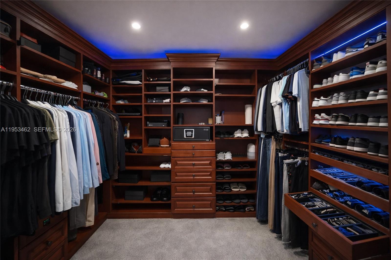 VILLAS OF POSITANO CONDO - Residential