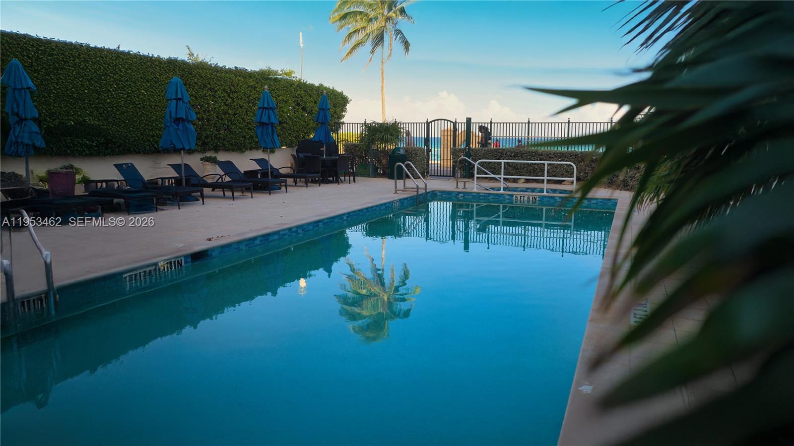 VILLAS OF POSITANO CONDO - Residential