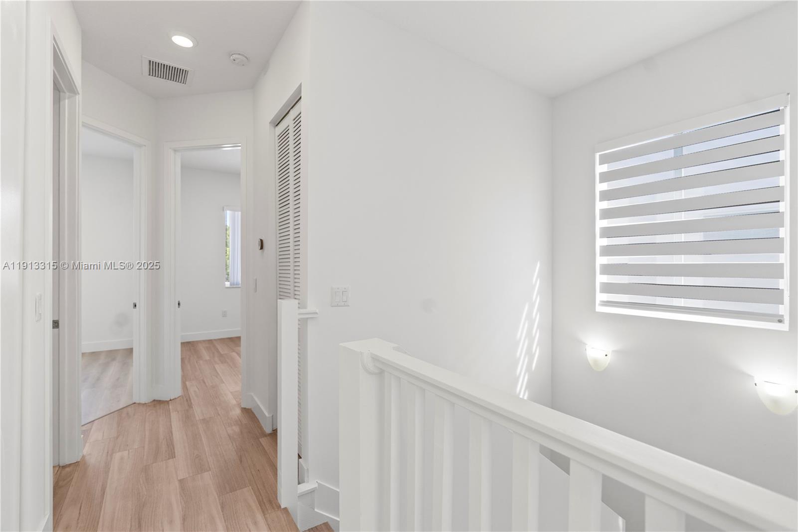 LANDMARK AT DORAL CENTRAL - Residential Lease