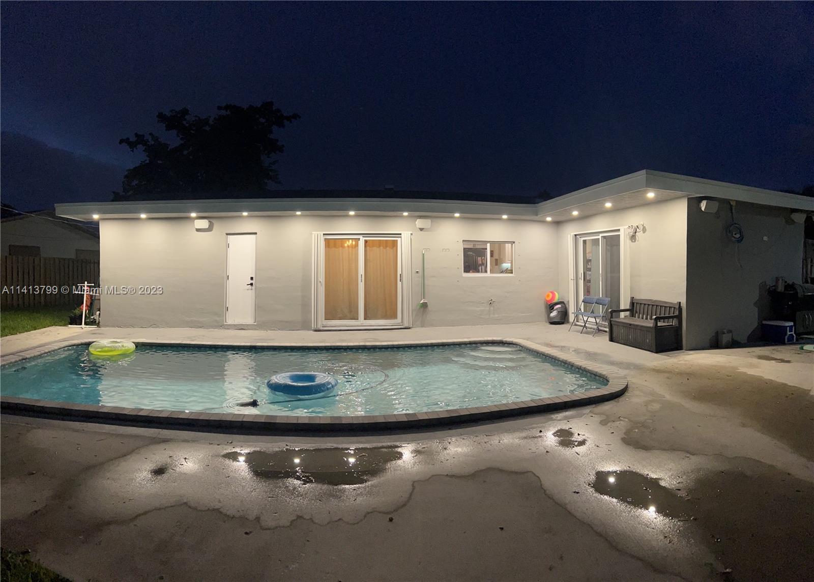 SUNRISE GOLF VILLAGE - Residential