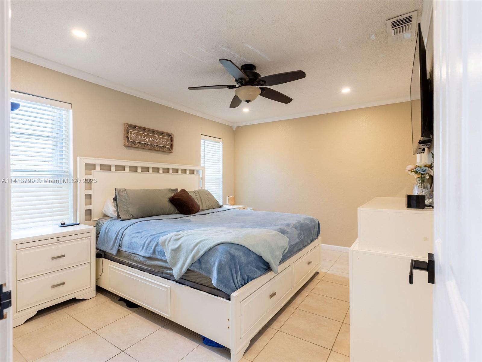 SUNRISE GOLF VILLAGE - Residential