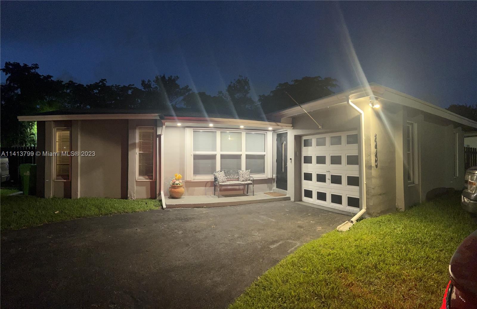 SUNRISE GOLF VILLAGE - Residential