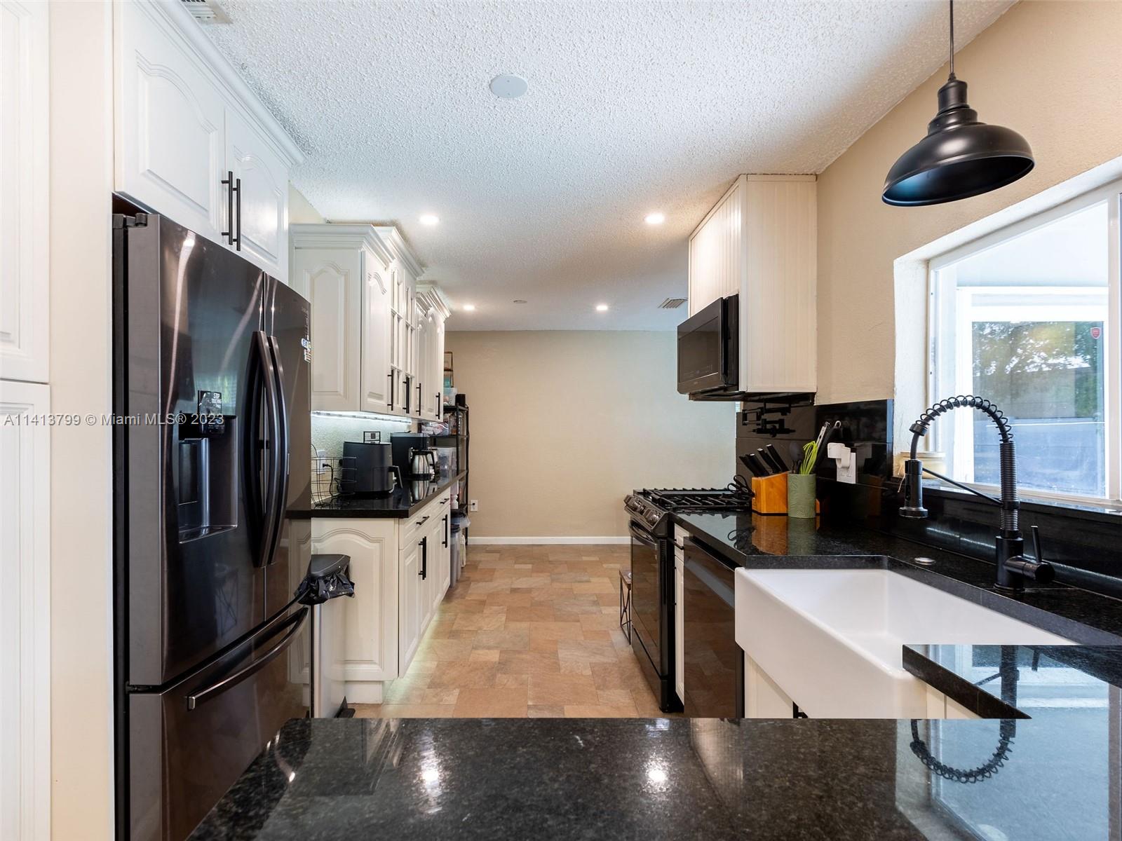 SUNRISE GOLF VILLAGE - Residential