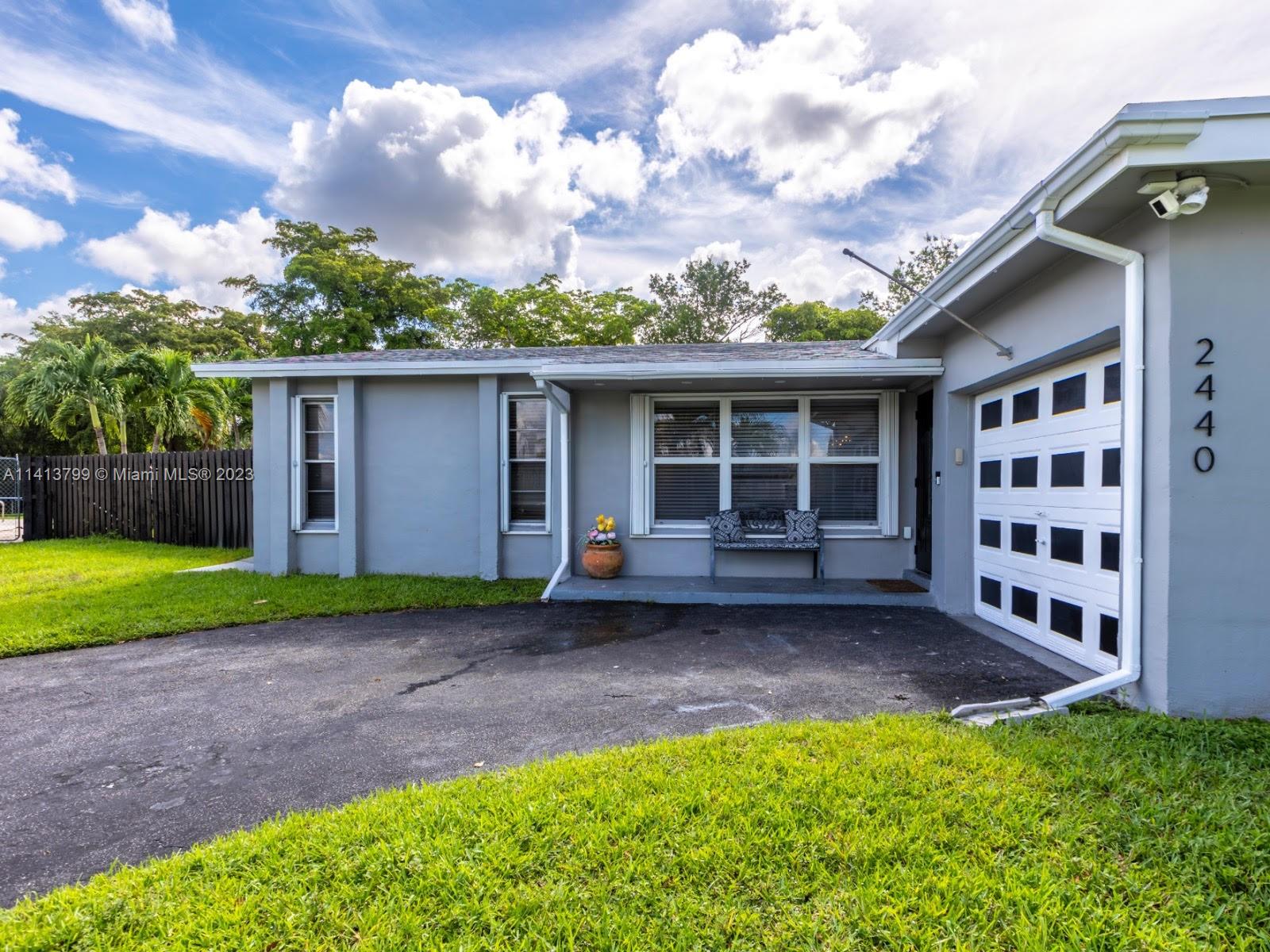 SUNRISE GOLF VILLAGE - Residential