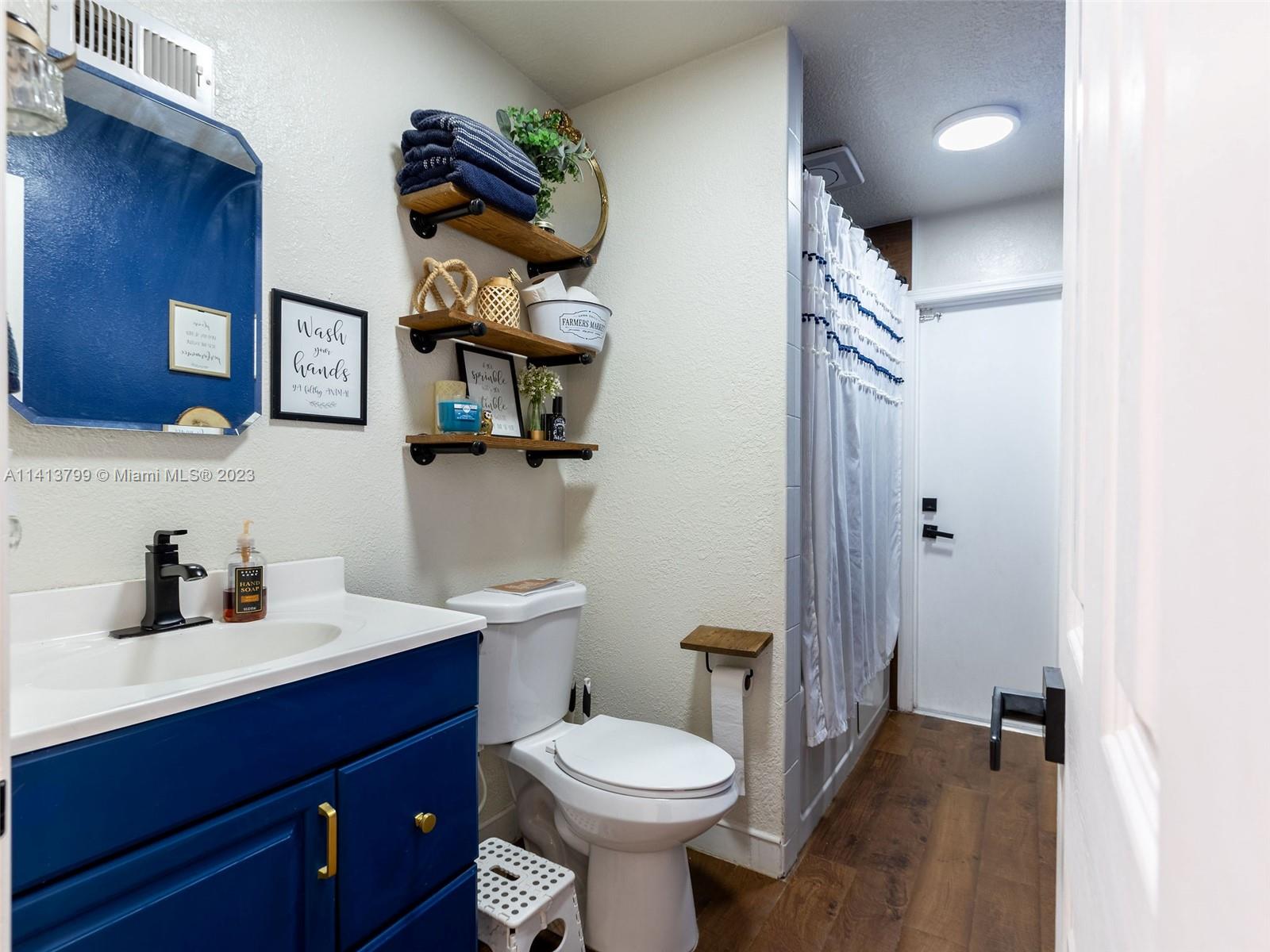 SUNRISE GOLF VILLAGE - Residential