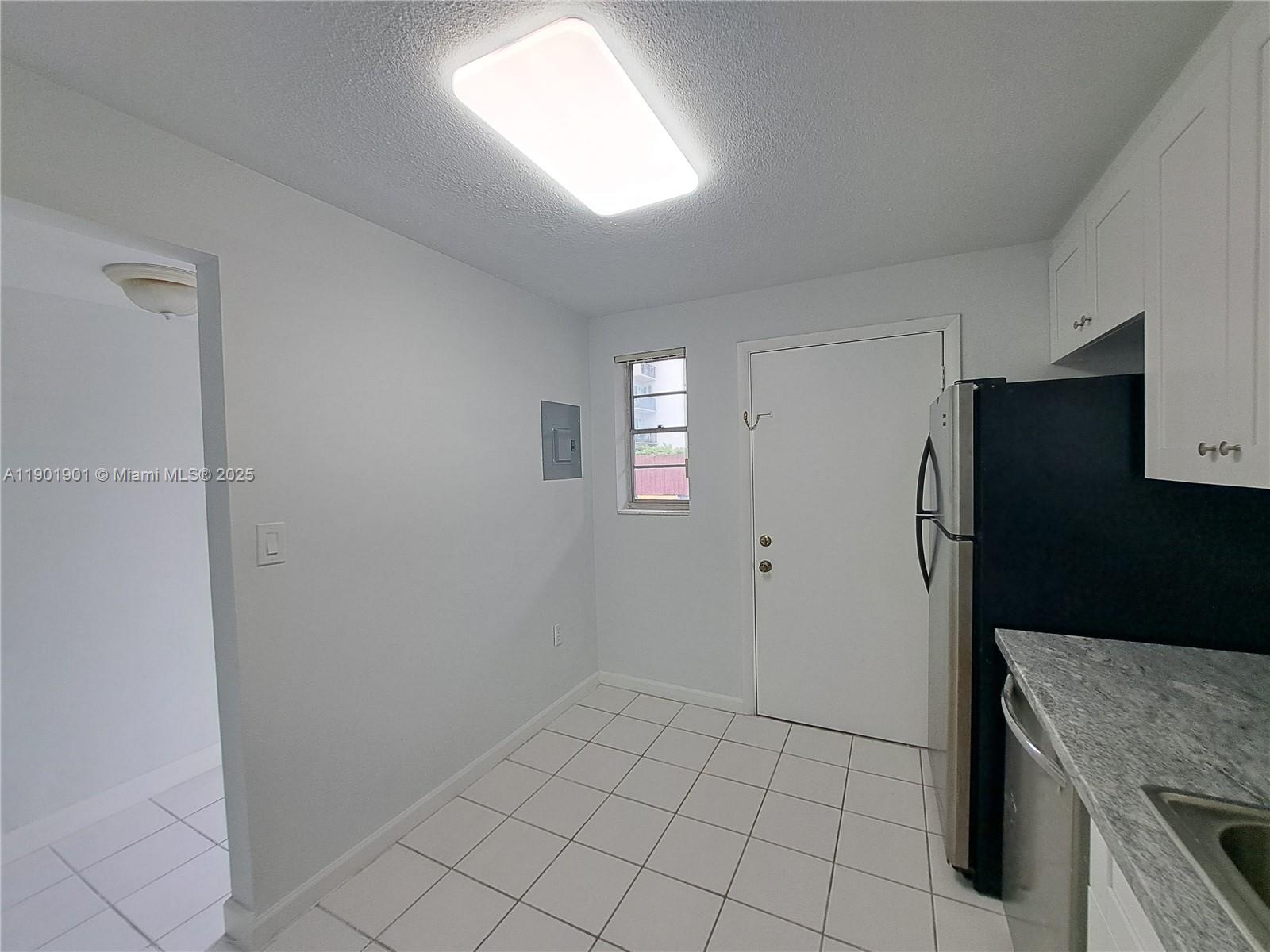 PUERTA DEL SOL CONDO - Residential