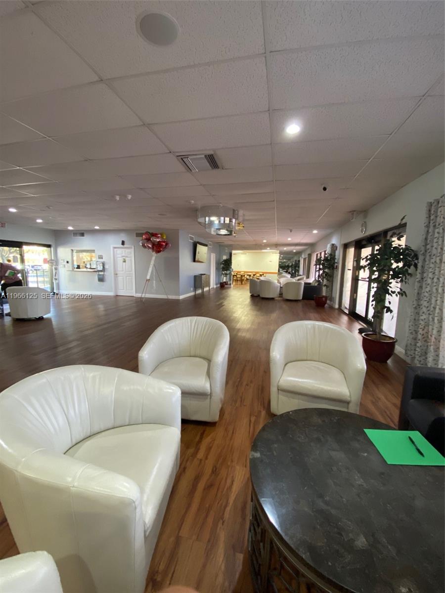 ASHBURY HOUSE EAST - Residential