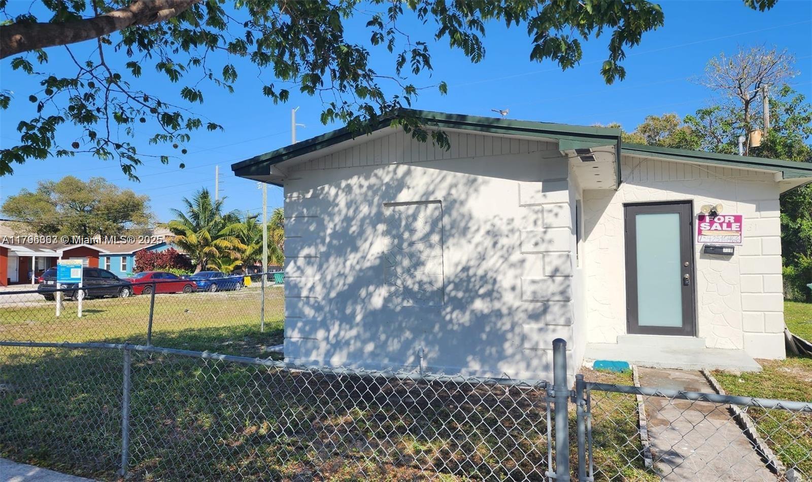 Rental Property at 731 Phippen Waiters Rd N/A, Dania Beach, Miami-Dade County, Florida - Bedrooms: 4 
Bathrooms: 2  - $2,850 MO.