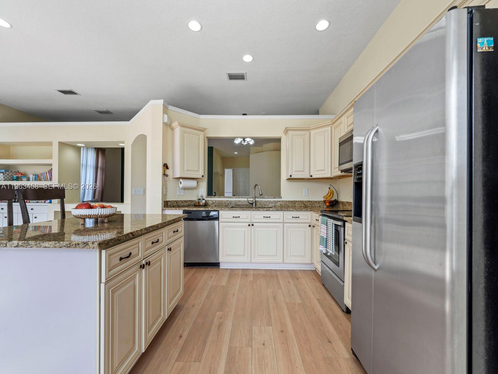 MNR FOREST 4 - Residential