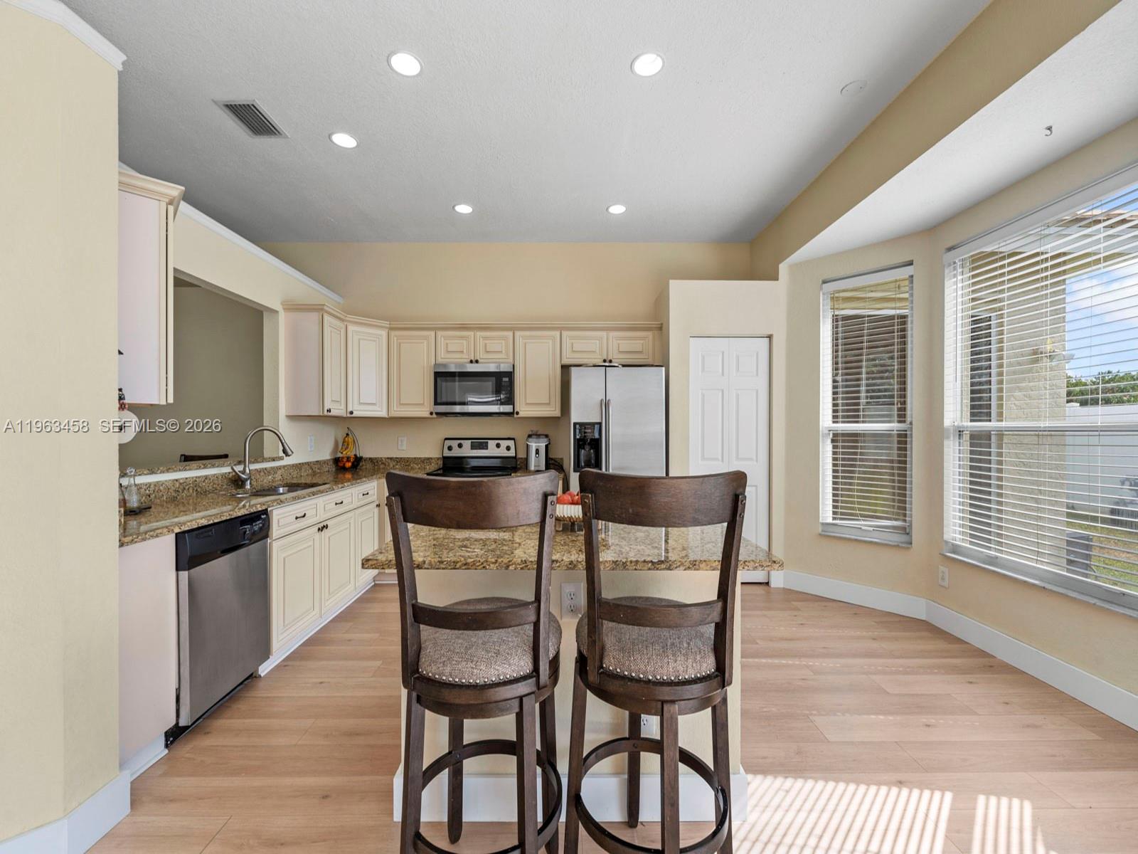 MNR FOREST 4 - Residential