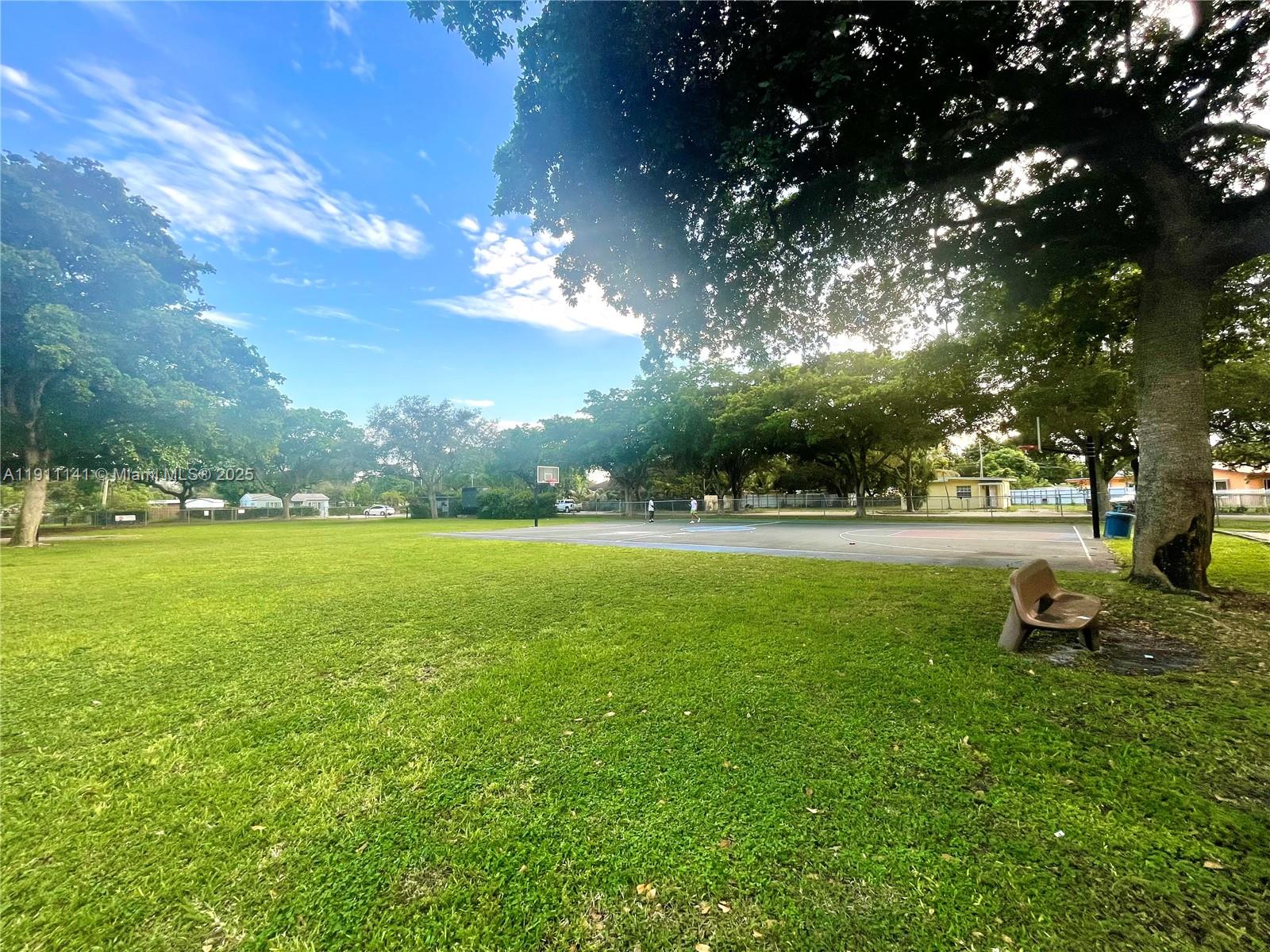 SUNKIST GROVE - Residential Lease