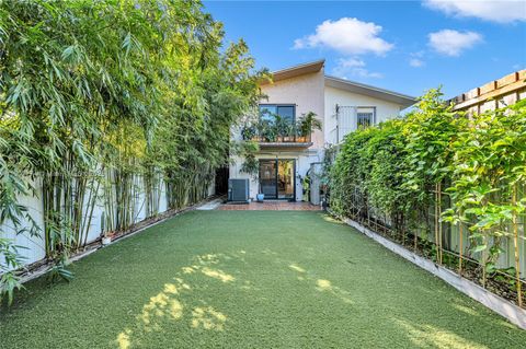 2965 SW 25th Ter 2965 Miami FL 33133