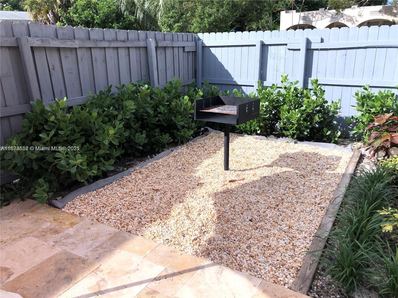 RIVERSIDE ADD AMEN PLAT - Residential Lease