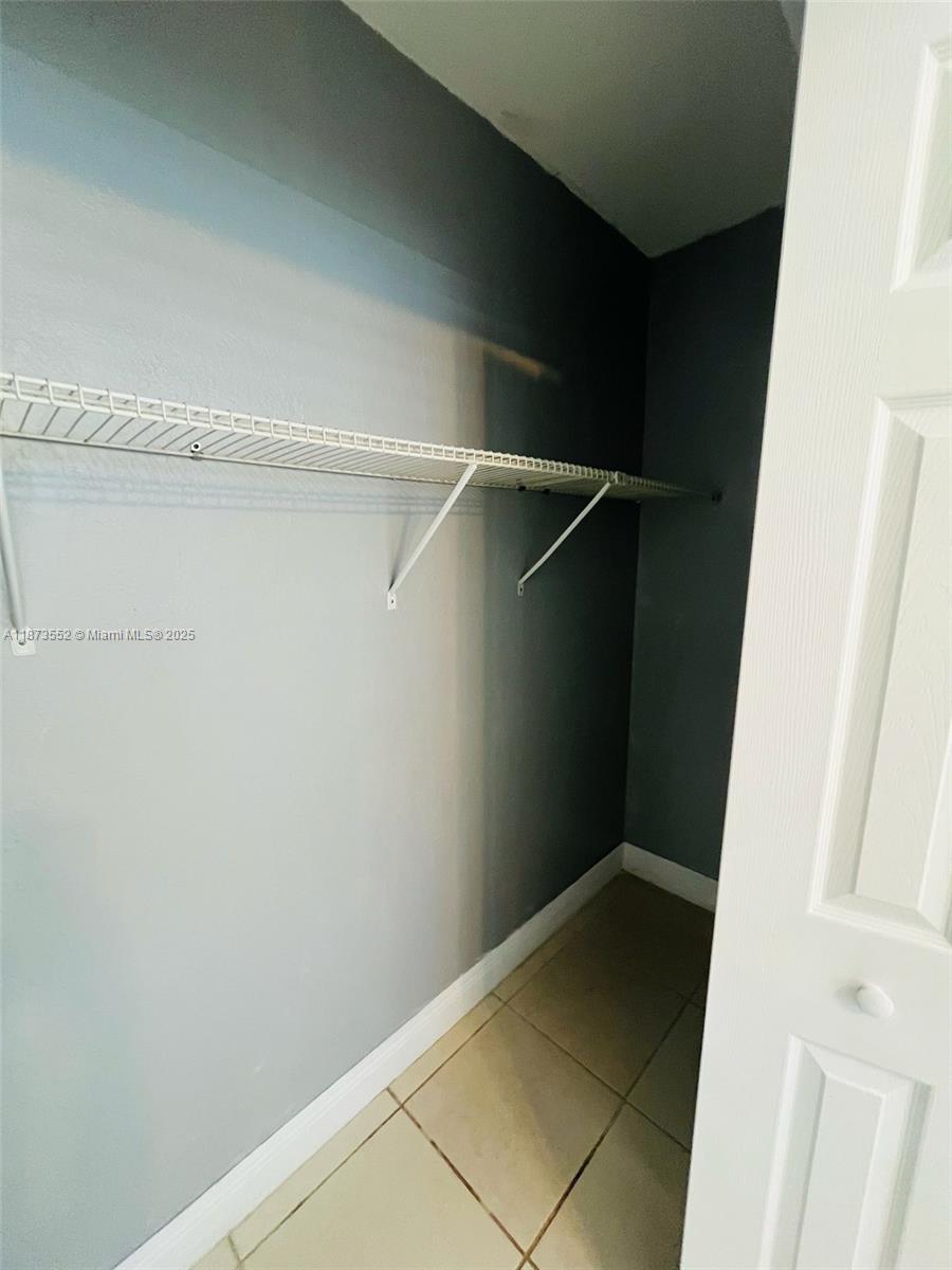 RIVERSIDE ADD AMEN PLAT - Residential Lease