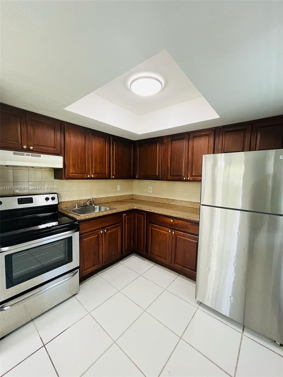 RIVERSIDE ADD AMEN PLAT - Residential Lease