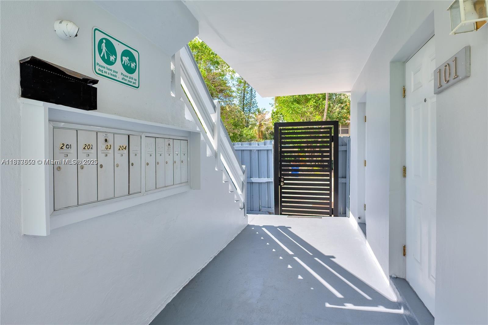 RIVERSIDE ADD AMEN PLAT - Residential Lease