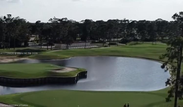 SUN N LAKE EST OF SEBRING - Land