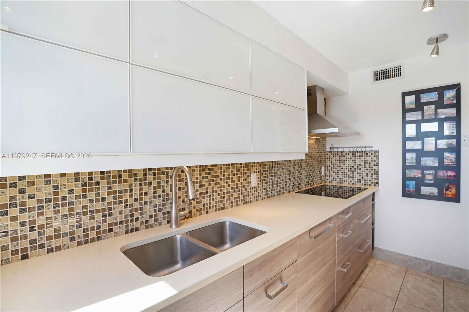 JAMES CENTRAL TOWERS COND - Residential