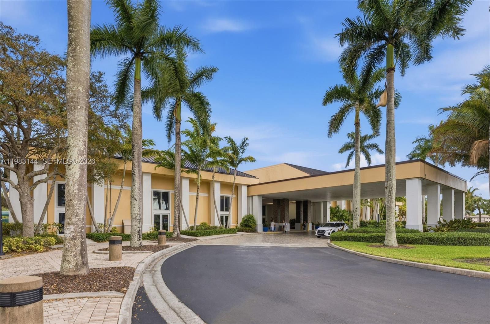 YARDLEY CONDOMINIUM E - Residential