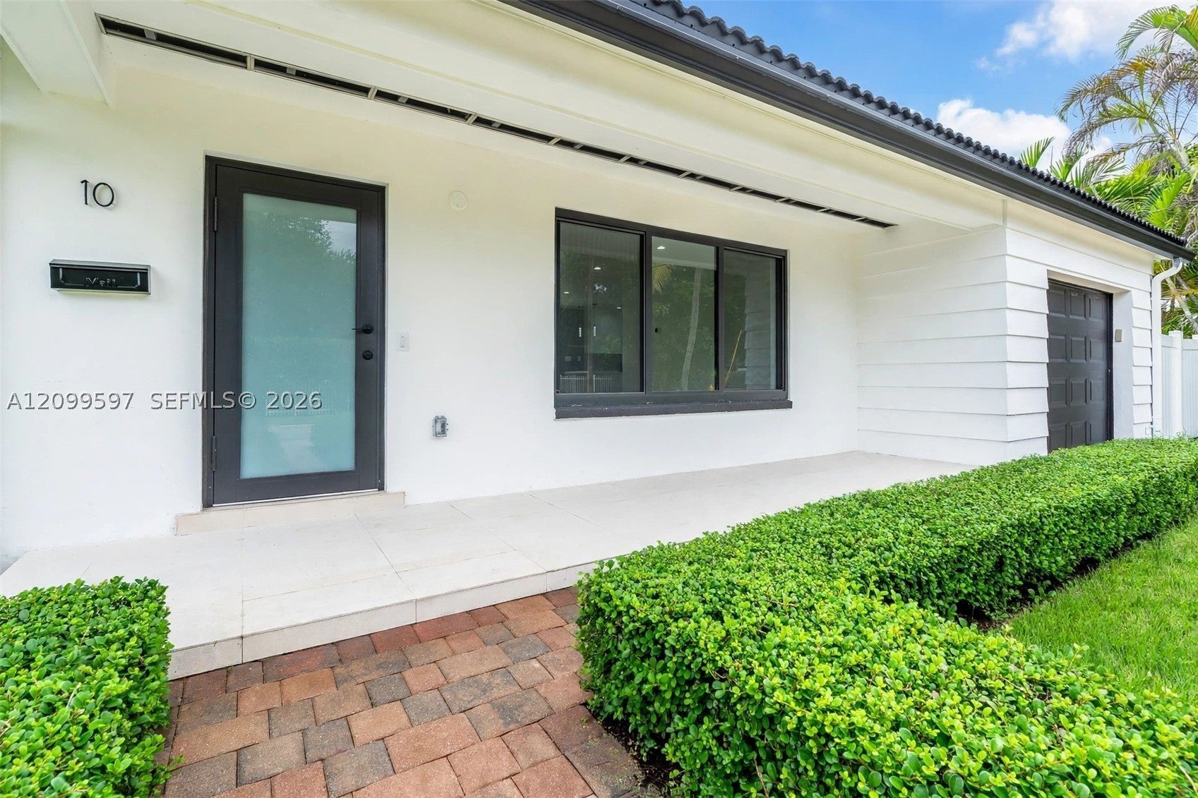 10 NW 100th St