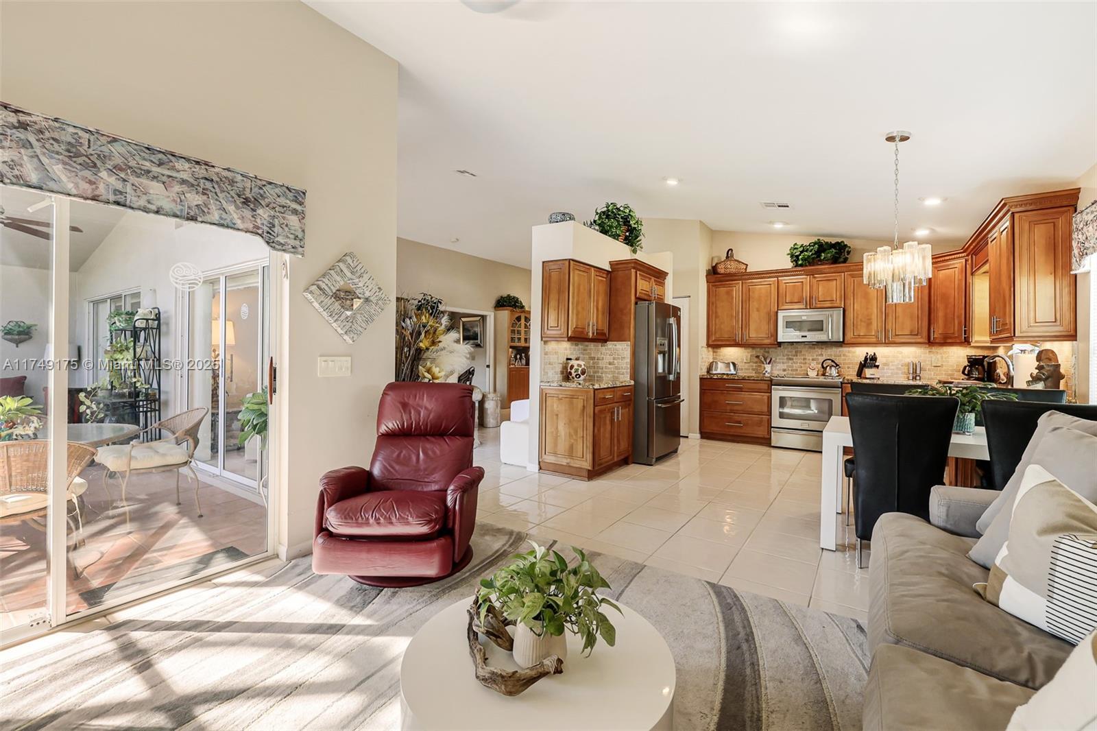 LAKERIDGE GREENS AT PIPER - Residential