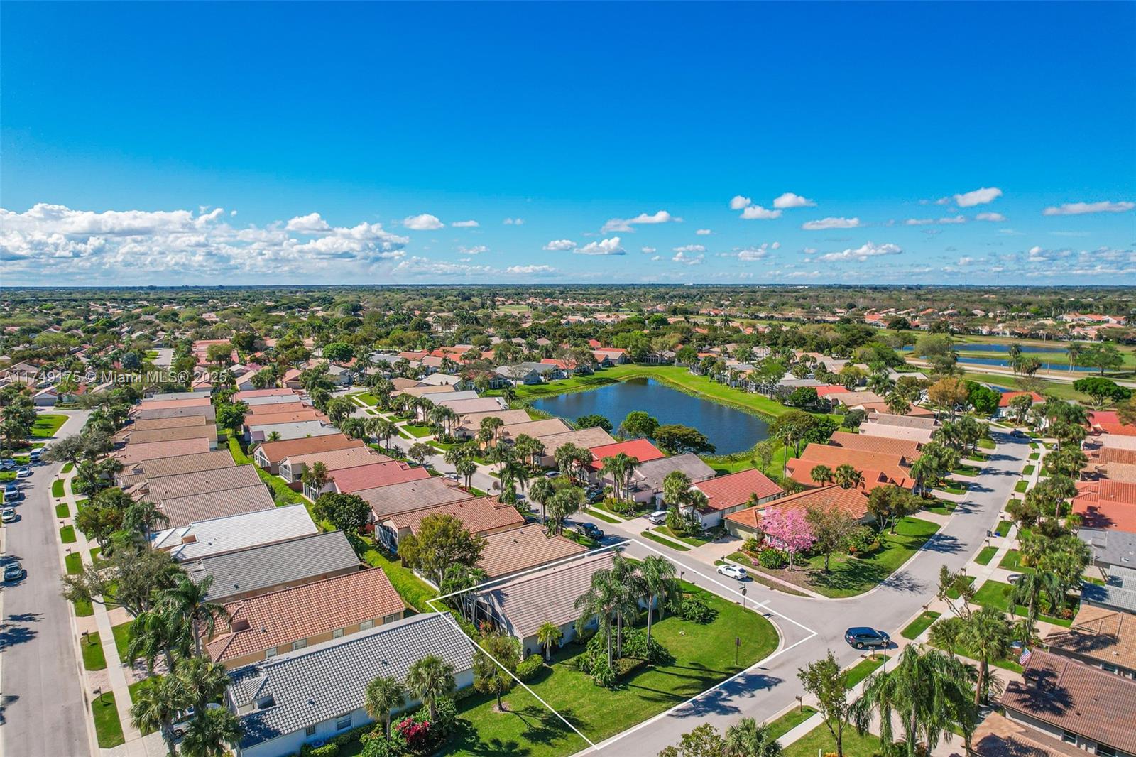 LAKERIDGE GREENS AT PIPER - Residential