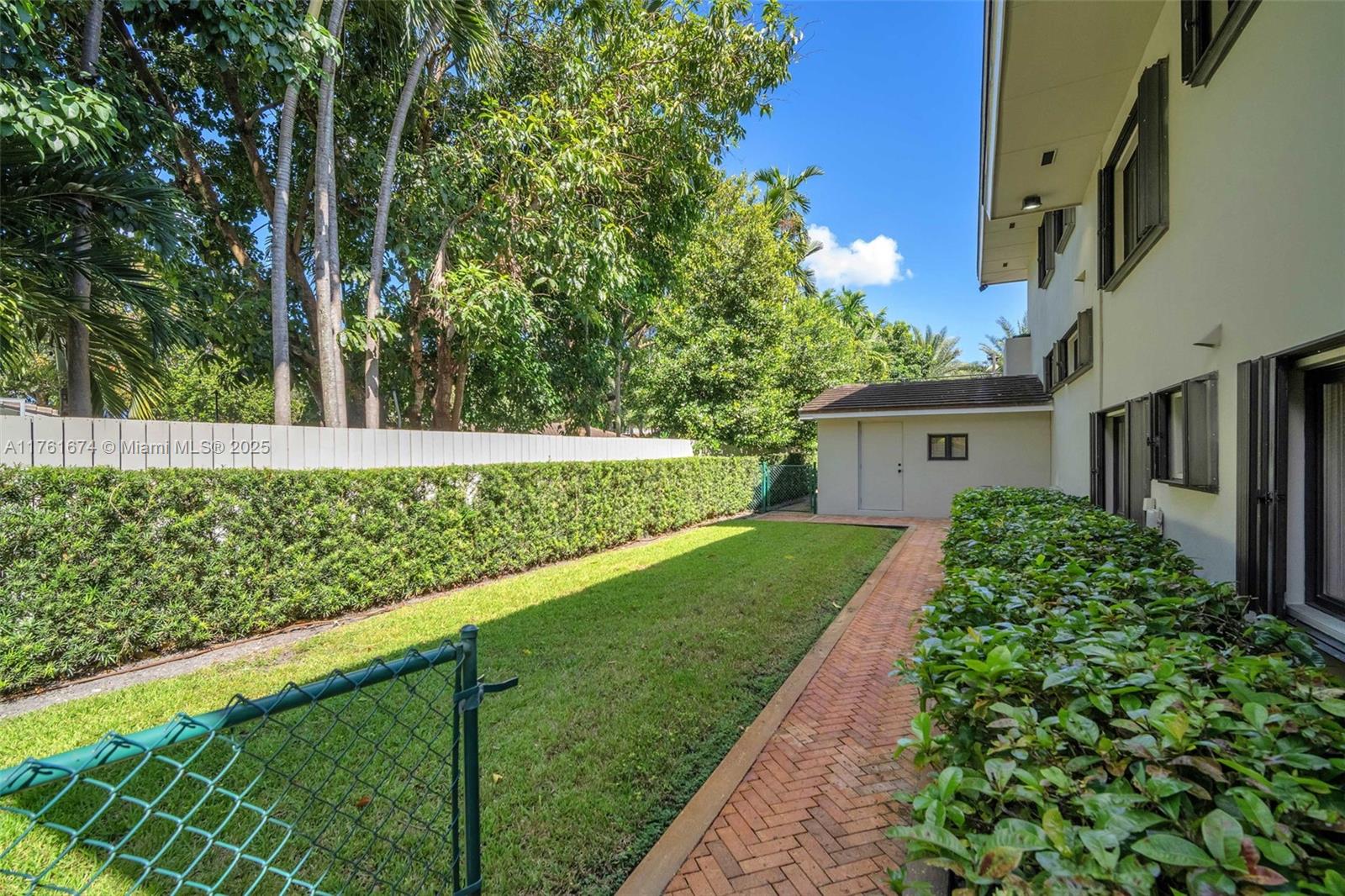 HOLLYWOOD HILLS NORTH SEC - Residential