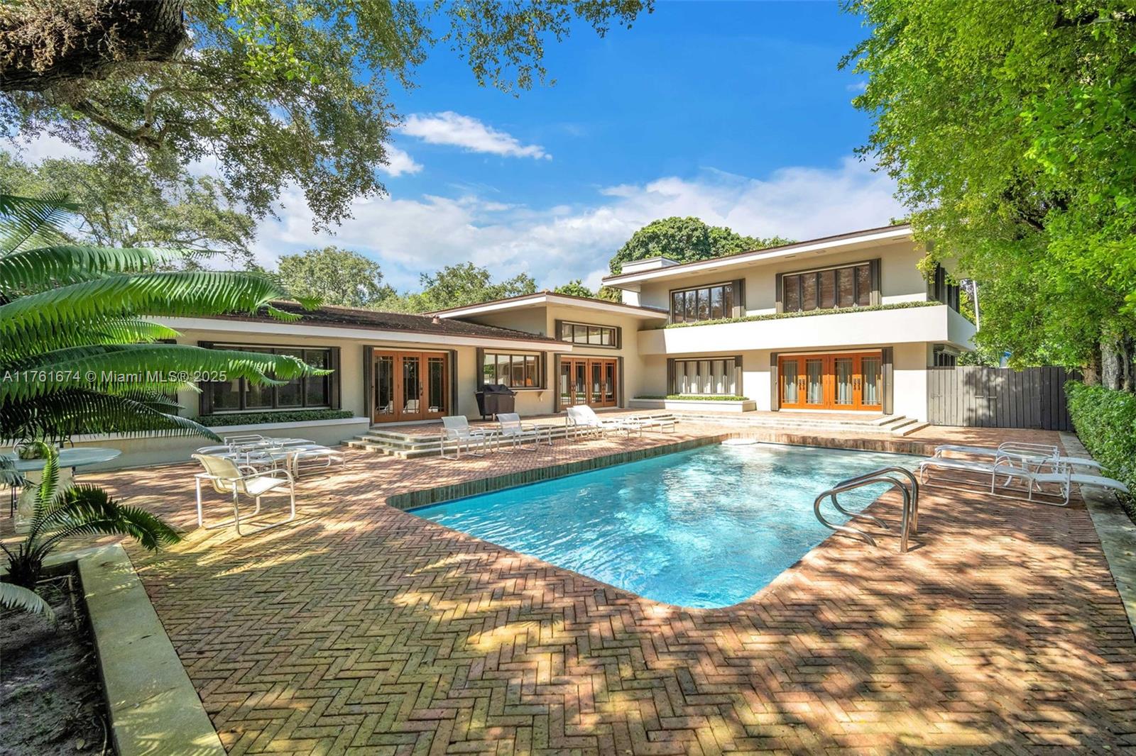 HOLLYWOOD HILLS NORTH SEC - Residential