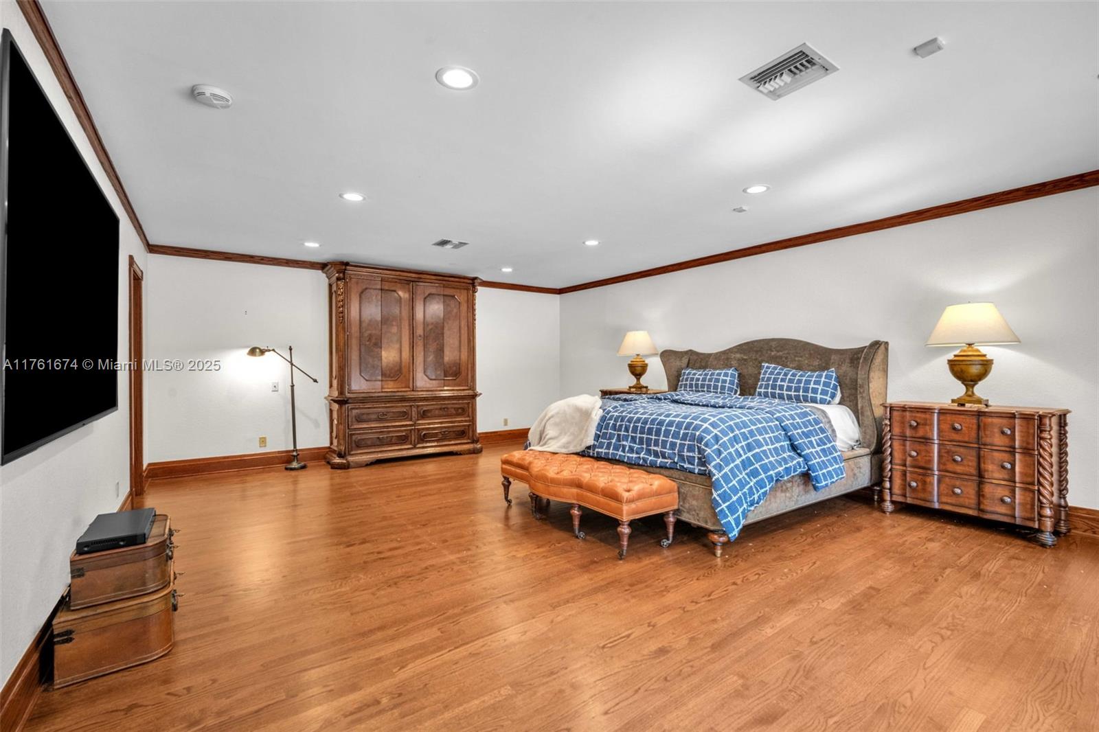 HOLLYWOOD HILLS NORTH SEC - Residential